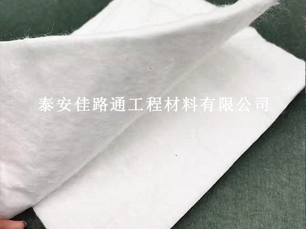 涤纶土工布储存技巧：简单新颖，确保品质无忧