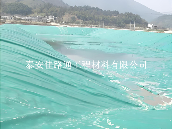 沼气池黑膜施工细节介绍:打造高效环保的能源设施 沼气池黑膜施工细节介绍:打造高效环保的能源设施