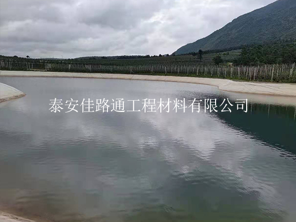 “焊”卫黑膜：沼气池黑膜夏季焊接的精准攻略