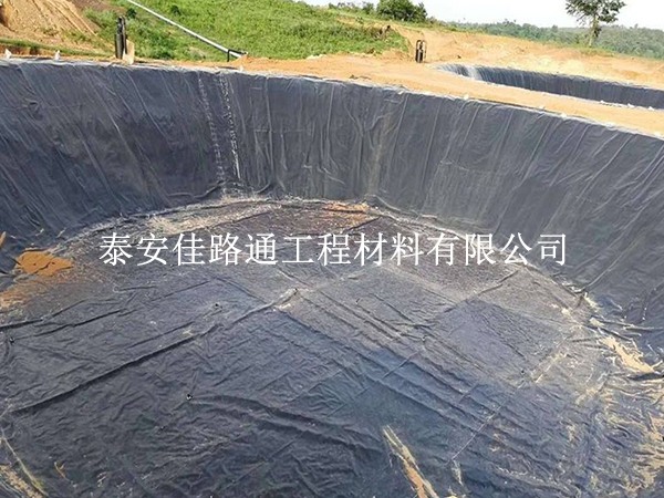 影响沼气池防渗膜延伸率的关键因素：找准根源，保障防渗长效性