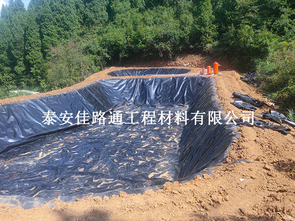 蓄水池防渗膜破损别急着补，这些修复细节搞错了越补越漏
