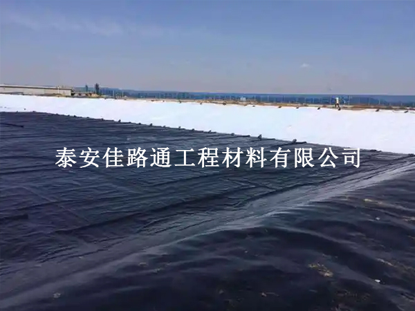 选蓄水池防渗膜总踩坑?这几套实用选型技巧直接规避90%的后期隐患 选蓄水池防渗膜总踩坑?这几套实用选型技巧直接规避90%的后期隐患