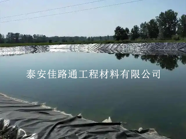 告别鱼塘漏水:掌握这些技巧让防渗膜焊接行云流水 告别鱼塘漏水:掌握这些技巧让防渗膜焊接行云流水