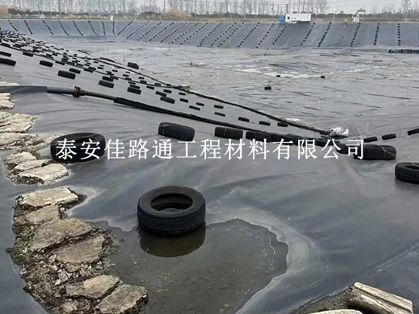 鱼塘防渗膜：打造高效养殖的核心屏障