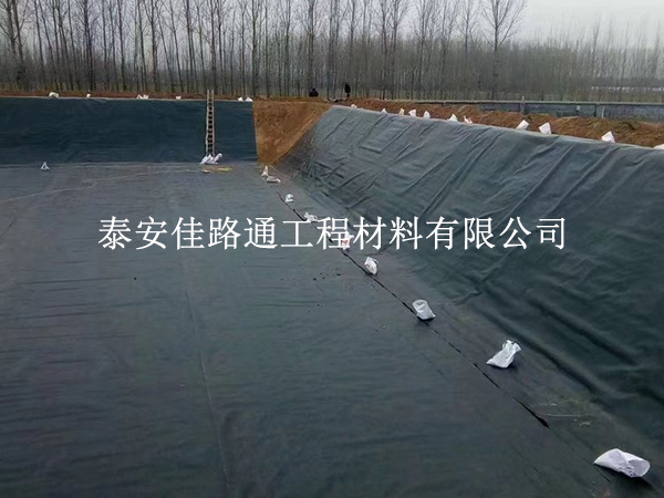 沼气池黑膜施工后，保养细节要跟上